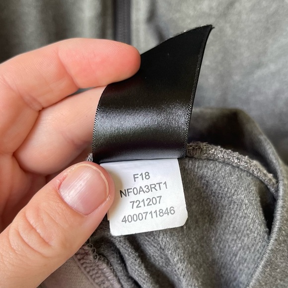 The North Face Men’s Grey Full Zip Jacket size XL - Picture 4 of 6